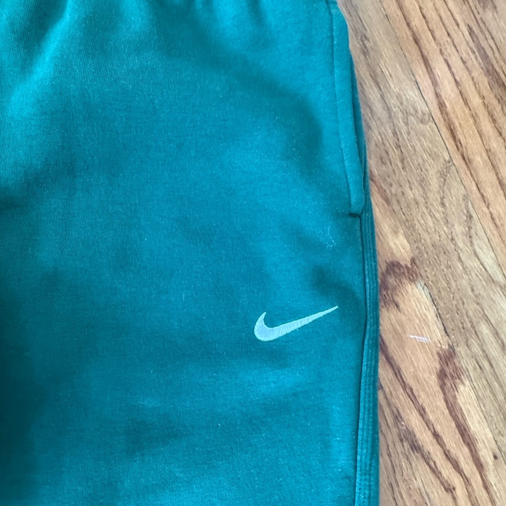Nike men’s Green joggers